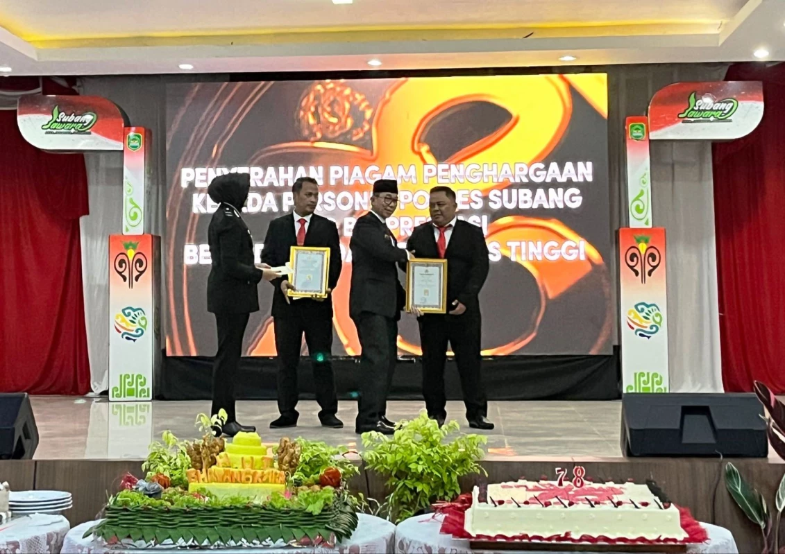 Ungkap 5 Kasus Narkoba Setiap Bulan, Dua Personel Satresnarkoba Polres Subang Terima Penghargaan