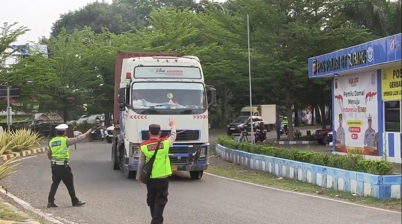 Selama Nataru Kendaraan Truk Sumbu 3 Dilarang Masuk Tol Cipali