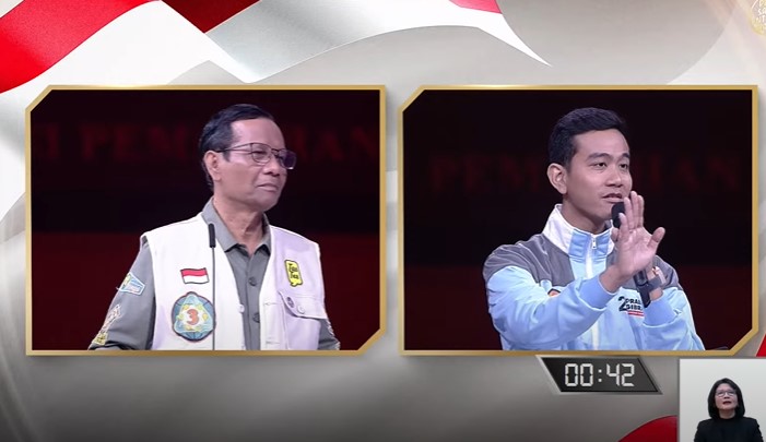 Dianggap Gimmick, Mahfud MD Sebut Pertanyaan Gibran Receh dalam Debat Cawapres