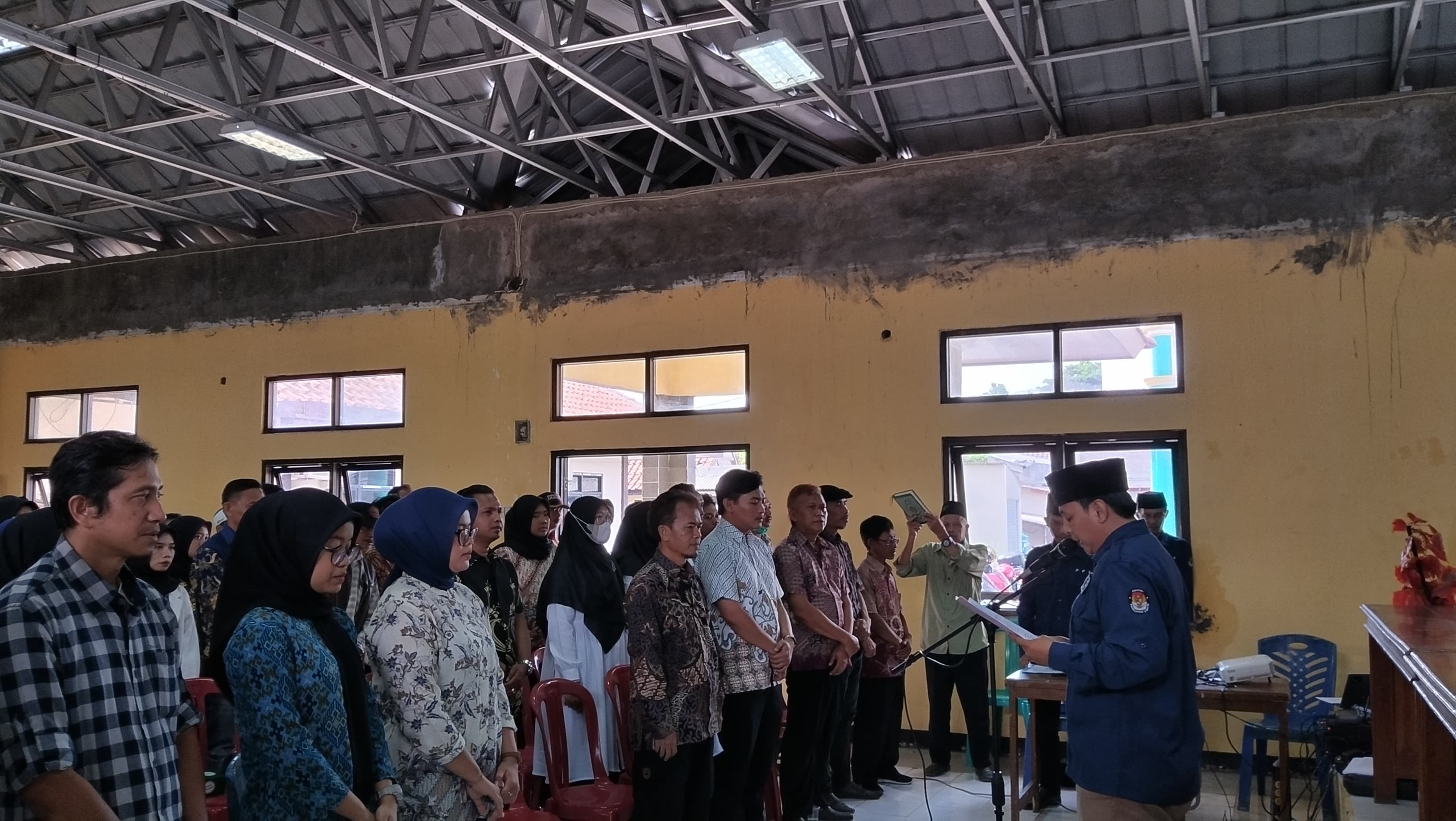 371 Orang Resmi Jadi Anggota KPPS di Kelurahan Soklat Subang
