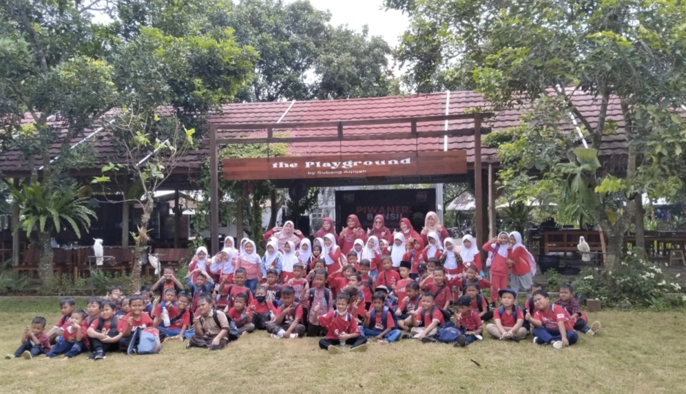 SD IT Yaisa Gelar Outing Class Seru dan Bermanfaat di The Playground Aqiqah Subang