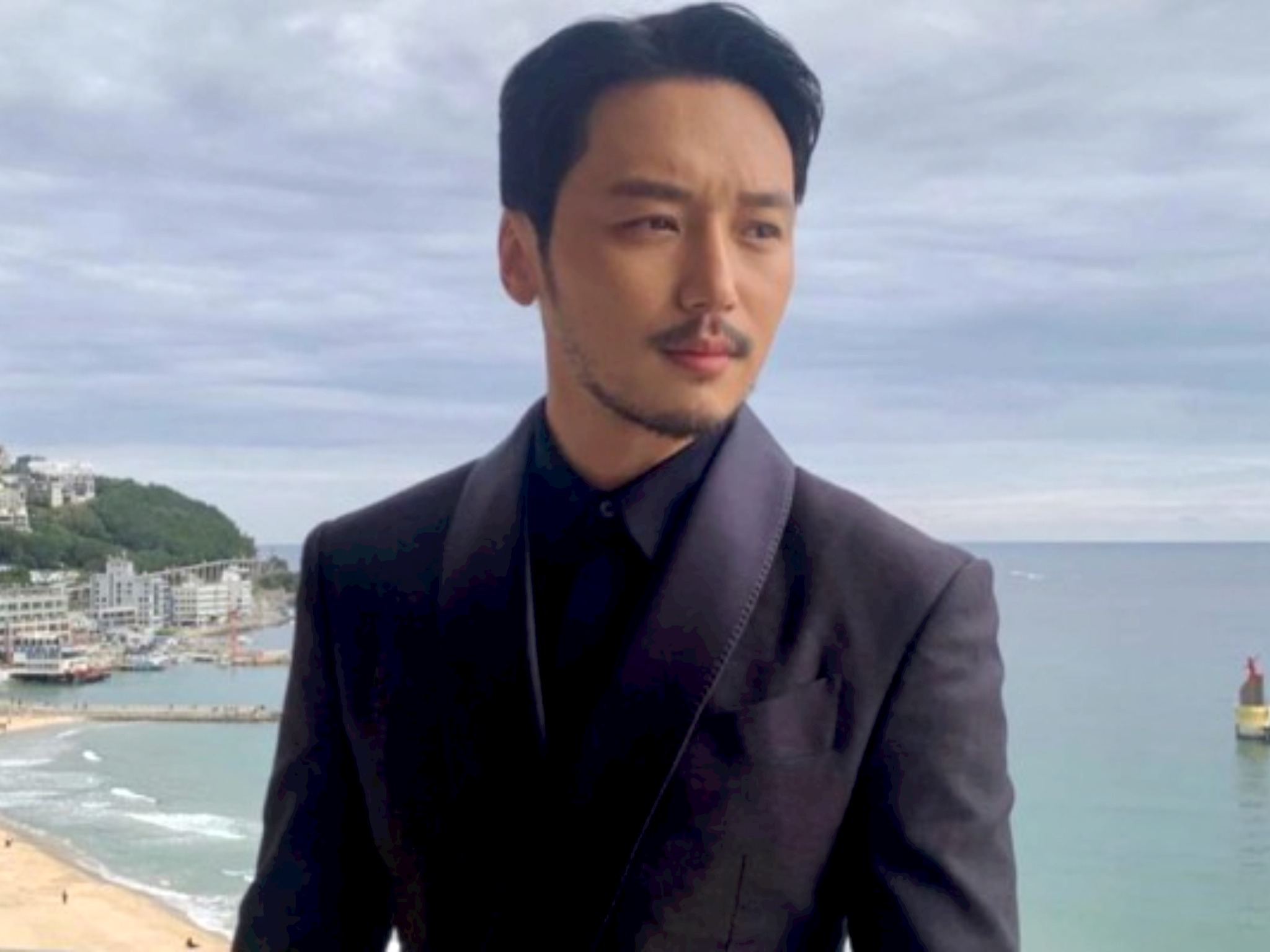 Byun Yo Han Dirikan Agensi Setelah Hengkang dari Saram Entertainment