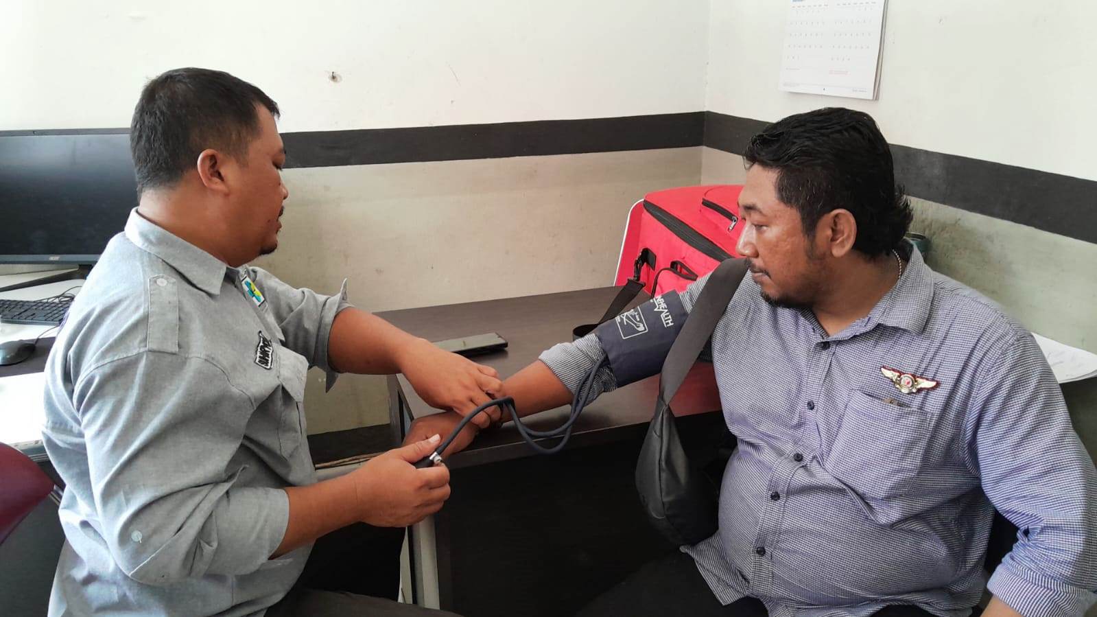 Petugas Puskesmas Pagaden dan Gunung Sembung Subang Siaga Layani Kesehatan Penyelenggara Pemilu