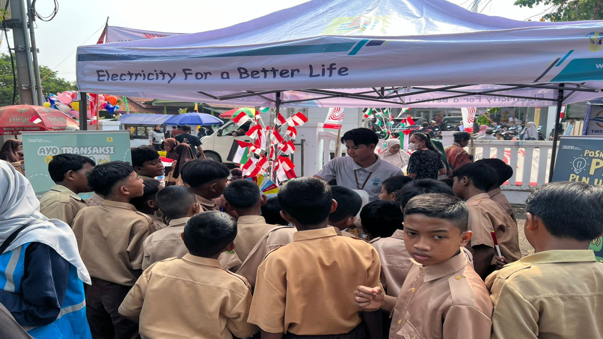 Sambut Hari Pelanggan Nasional PLN UP3 Karawang Tingkatkan Layanan dan Edukasi kepada Pelanggan melalui Gebyar PATEN di Kecamatan Majalaya Kosambi