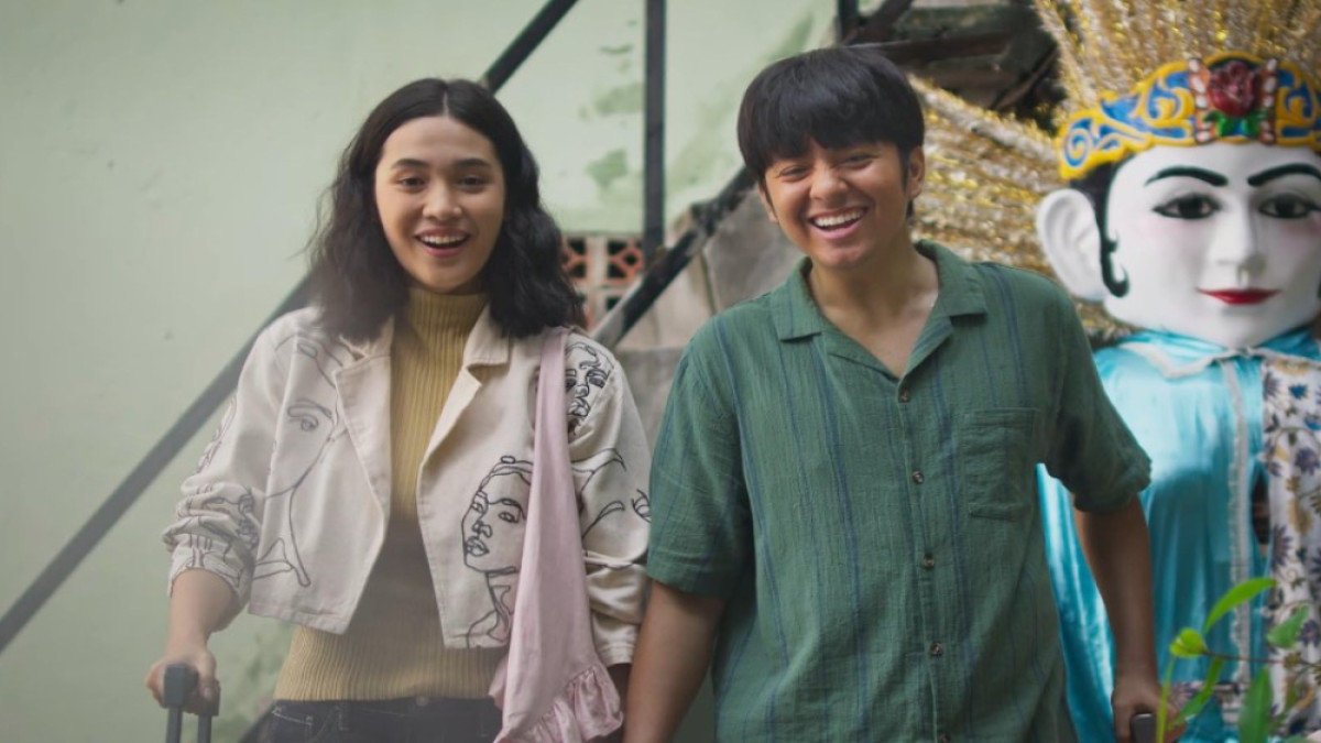 Sudah Tayang di Netflix Lho! Ini Sinopsis Film Dua Hati Biru yang Dibintangi Angga Yunanda dan Nurra Datau