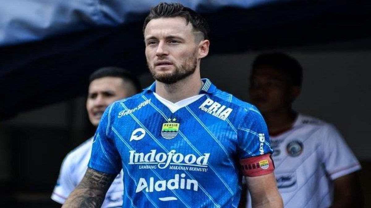 Marc Klok Dipastikan Absen, Bojan Hodak Putar Otak dok.Persib