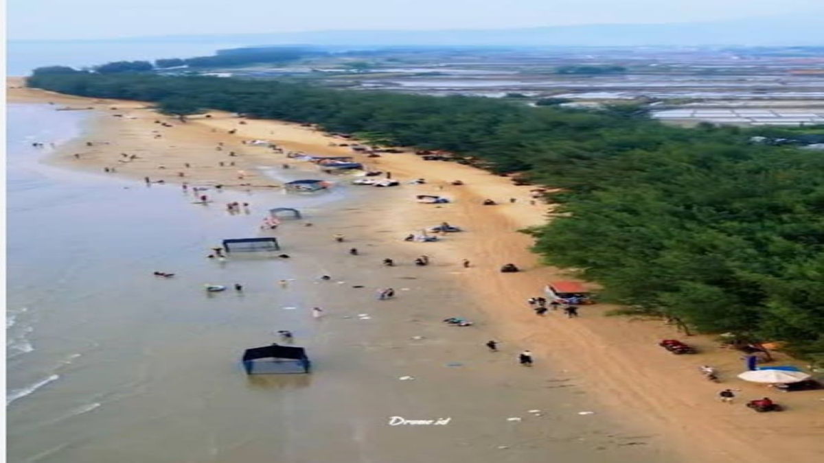 Kajian Potensi Obyek Wisata Pantai Karangjahe Rembang