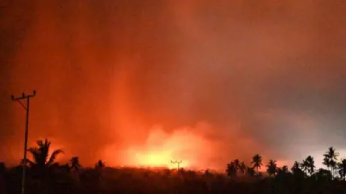 Sedikitnya 10 Orang Tewas, Gunung Lewotobi Laki-Laki Alami Erupsi