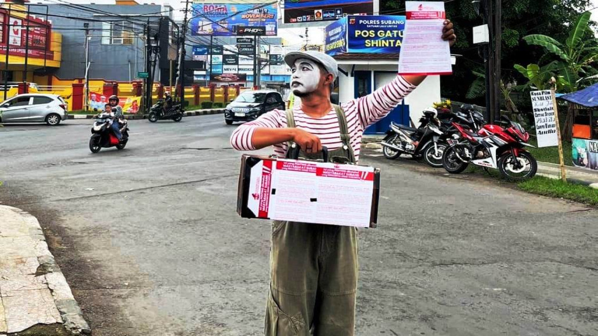 Ini Cara Unik Pegiat Seni Budaya Kabupaten Subang Ajak Pemilih Tolak Politik Uang