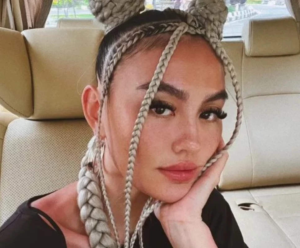 Gegara Bawakan Lagu 'Bilang Saja' Tanpa Izin, Agnez Mo Disomasi Ari Bias Bayar Penalti Rp1,5 Miliar