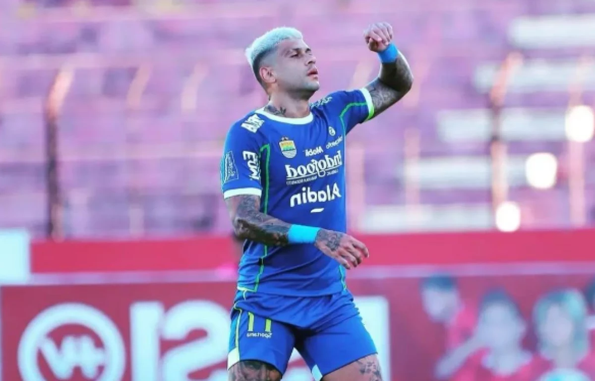 Ciro Alves hattrick, Persib Bandung saat vs Dewa United. Sumber (Foto: Instagram)