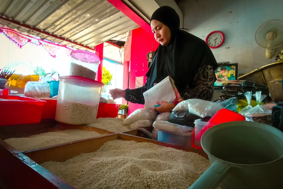 Harga Beras di Pasar Induk Cipinang Naik Lagi, Masyarakat Mengeluh