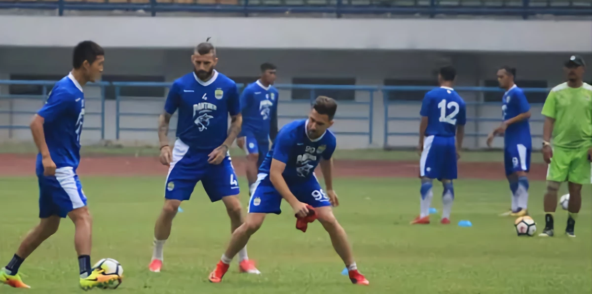 Persib Gelar Latihan Tertutup Persiapkan Duel Panas Lawan Persija