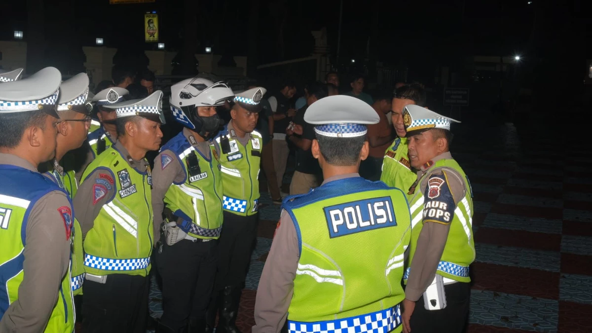 Kapolres Subang Pimpin Apel Pratugas Patroli, Cegah Aksi Kriminalitas Malam Minggu
