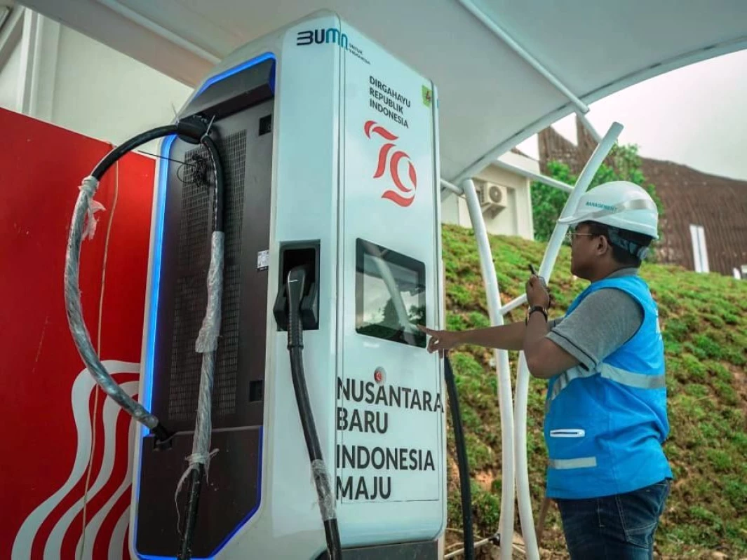 PLN Siap Layani Kendaraan Listrik saat HUT Ke-79 RI