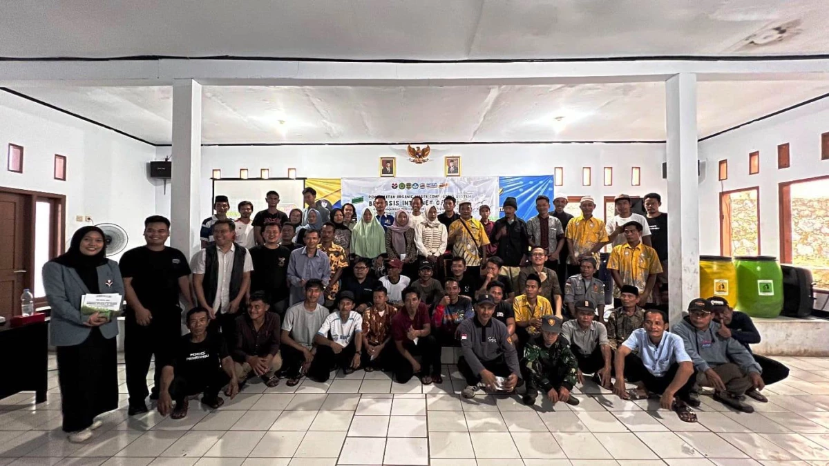 UPI - Unjani Kolaborasi dengan Desa Pasirjambu, Kenalkan Organic Waste Composting System