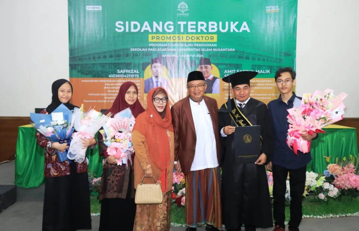 Sekretaris Yayasan Al-Muhajirin Purwakarta Raih Gelar Doktor