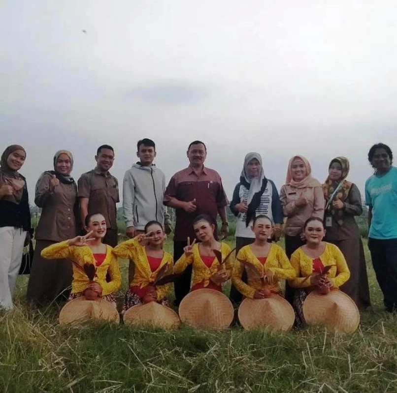 Ekstrakurikuler Tari Andalan SMP PGRI 2 Subang, Juara Tiga Tingkat Nasional