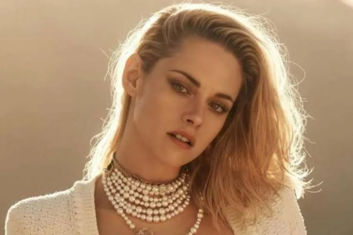 Kristen Stewart Siap Garap Film Adaptasi Buku The Chronology of Water