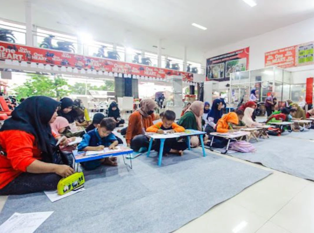 Tridjaya Motor Pagaden Gelar Ramadhan Seru, Fasilitasi Anak Berkreasi Hingga Program Berbagi