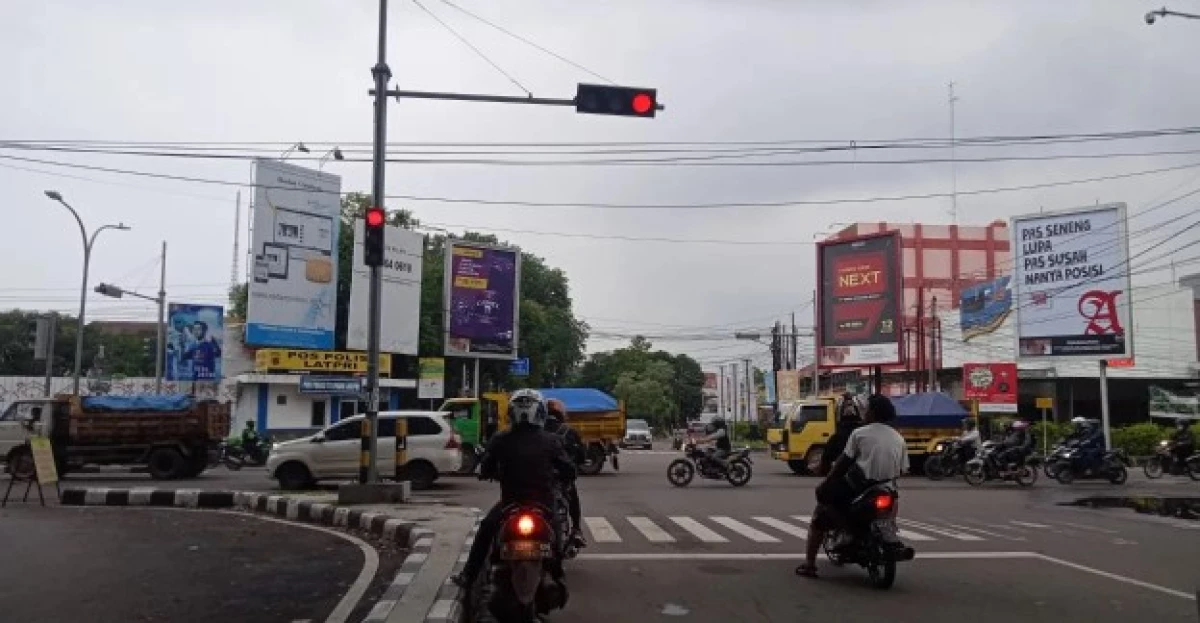 Durasi Lampu Merah di Kota Cirebon. (Sumber Foto: Fajar Cirebon)