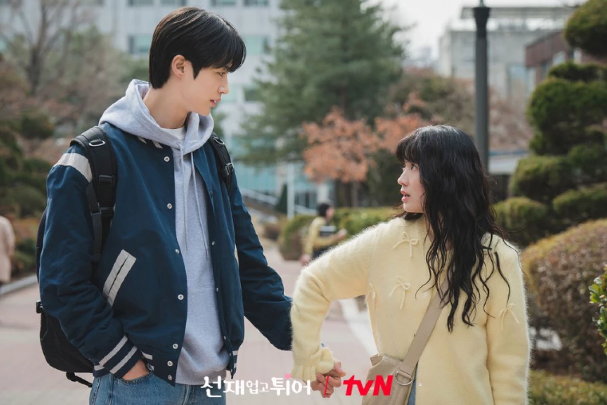 Preview Lovely Runner Episode 11, Ryu Sun Jae semakin Bucin Total dengan Im Sol