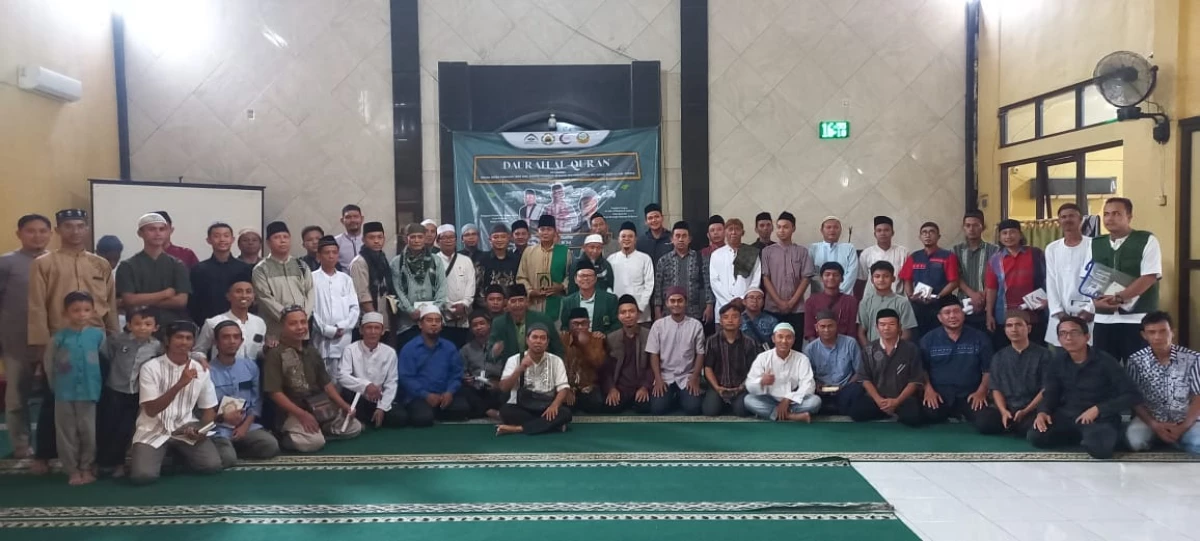 Dewan Masjid Indonesia Bekerjasama dengan Dewan Dakwah Kabupaten Subang Salurkan Ratusan Al Quran