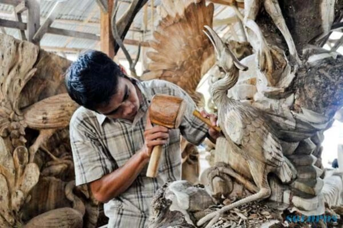 Jepara Pusat Seni Ukir Kayu yang Mendunia