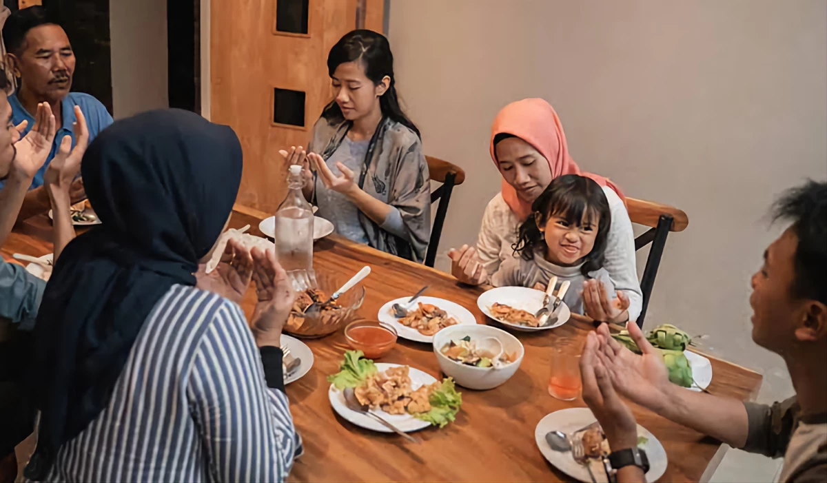 Momen Istimewa Saat Berbuka Puasa