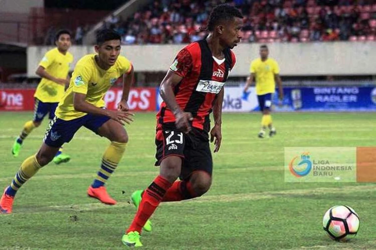 Pemain Bintang asal Papua Friska Womsiwor Merapat ke Persikas Subang