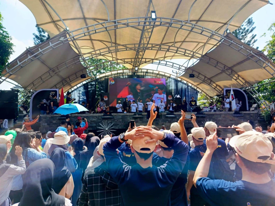 Utopia Band Nyanyikan Jingle Pilkada Purwakarta 2024