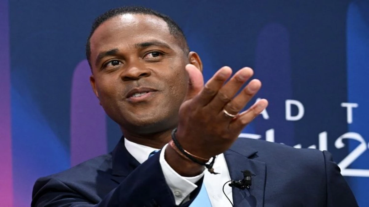 Legenda Belanda, Patrick Kluivert, resmi dilantik sebagai pelatih timnas Indonesia pada Rabu (8/1/2025). (FABRICE COFFRINI/AFP)