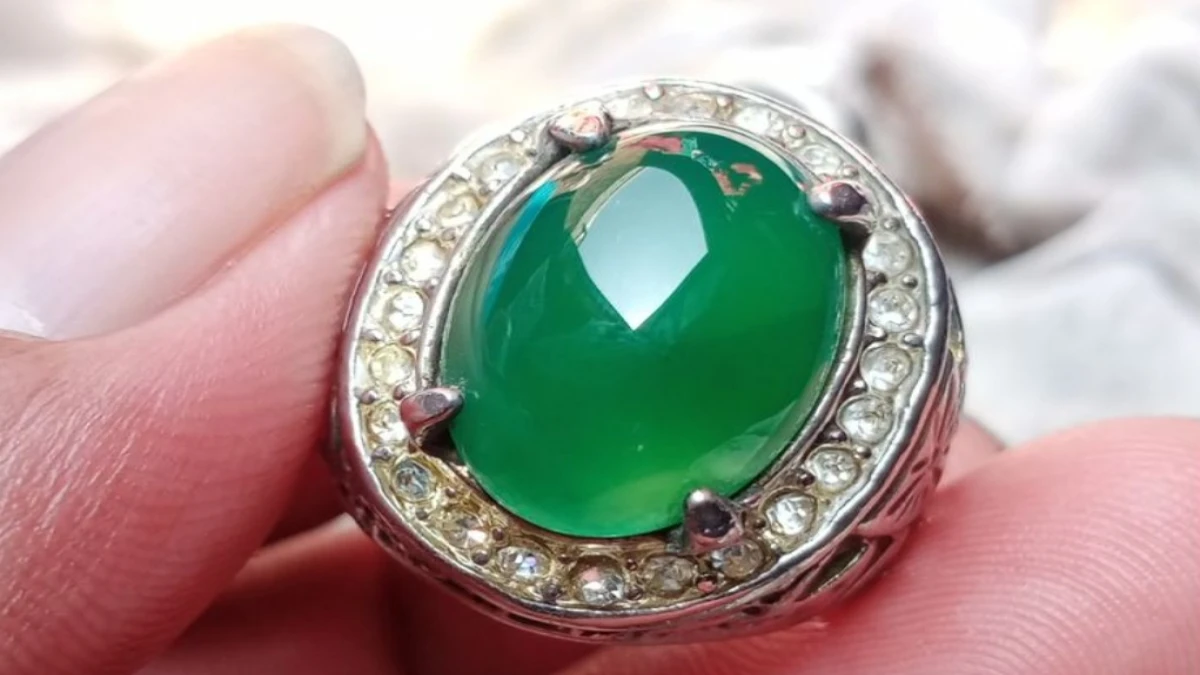 Khasiat Batu Bacan Garut