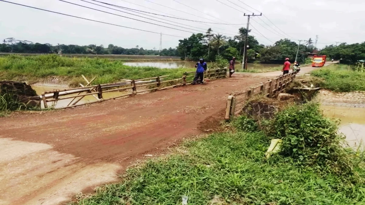 Jembatan Mekarwangi