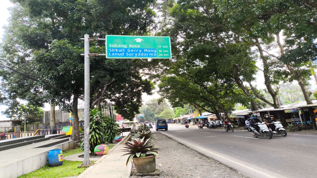 Jalan Rusak di Subang