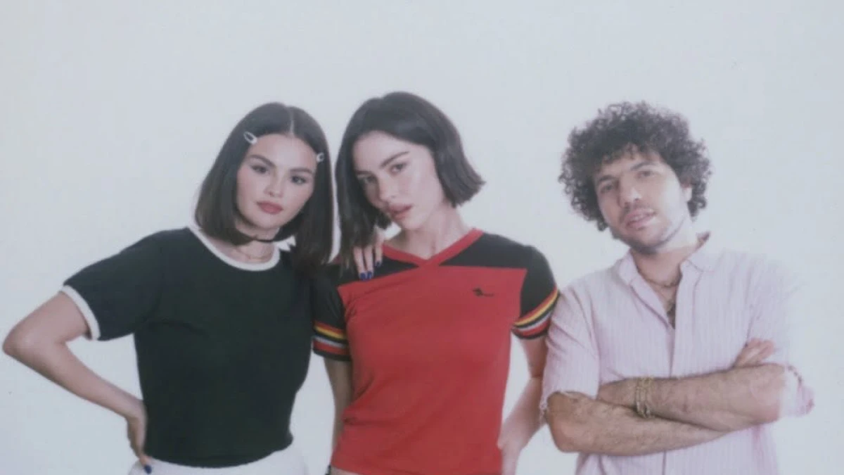 Lirik Lagu Call Me When You Break Up - Selena Gomez, Benny Blanco and Gracie Abrams beserta Terjemahannya