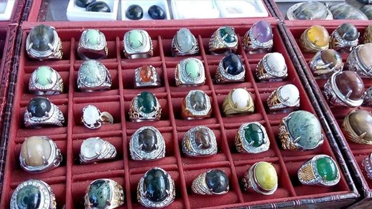 Mau Tahu Dimana Saja Kamu Bisa Jual Beli Batu Akik di Tahun 2025 Ini? Yuk Cek Semua Tempatnya DISINI!