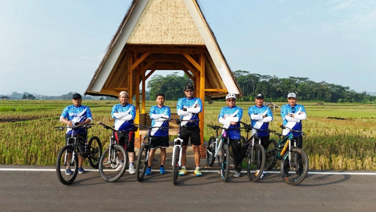 Komunitas Sepeda Kabut Salju