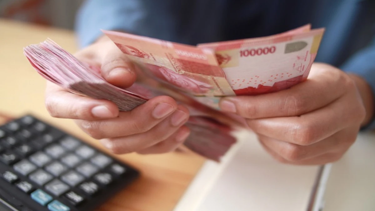 Ini Rahasia Cara Pinjaman-Online Langsung Cair KTP Tanpa BI Checking, Dijamin Aman! Sumber Foto : Adira Finance