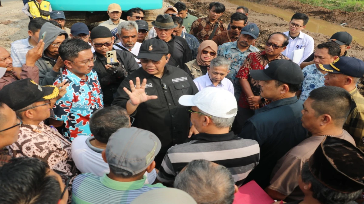 Kedatangan Ombudsman RI ke Dawuan pada Jum'at (9/5/2025) menjadi kesempatan bagi mereka untuk mempertahankan lahan dengan menunjukan berbagai dokumen seperti sertipikat, IMB, dan lainnya.