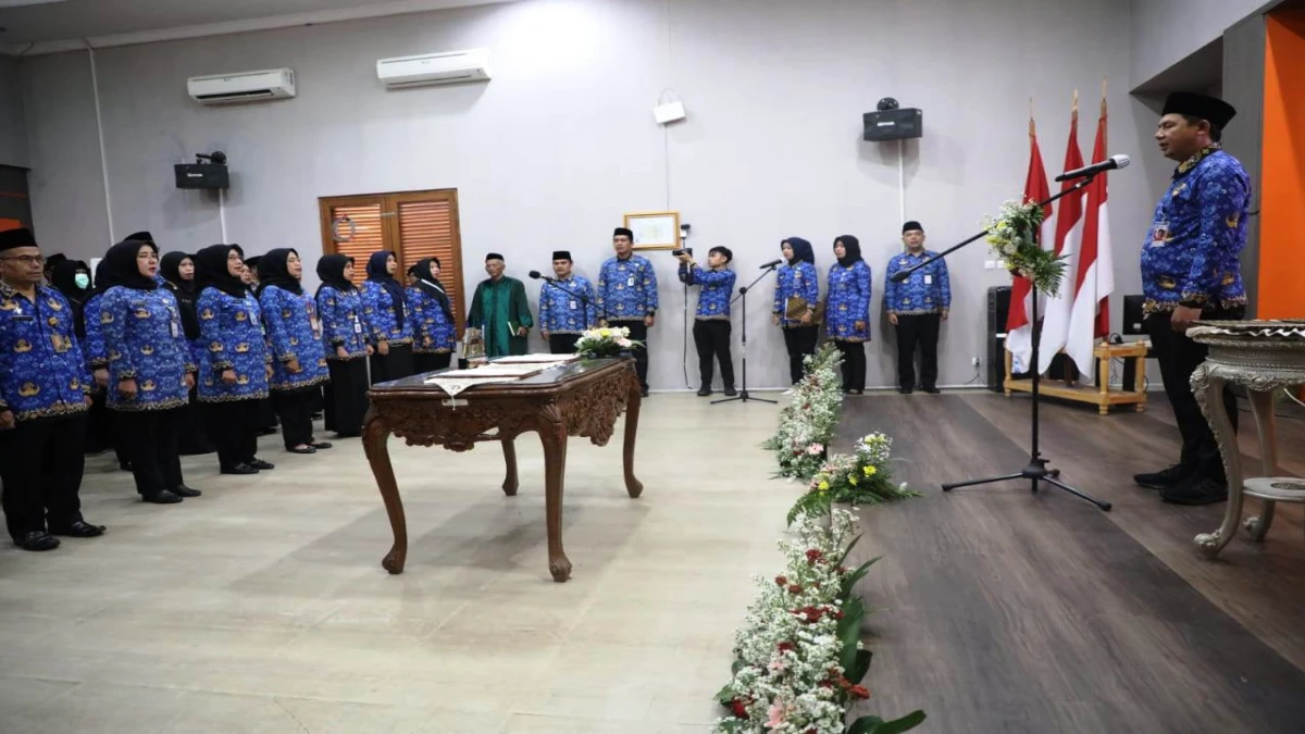Perdana di Era Om Zein, Puluhan Pejabat Pemkab Purwakarta Dilantik