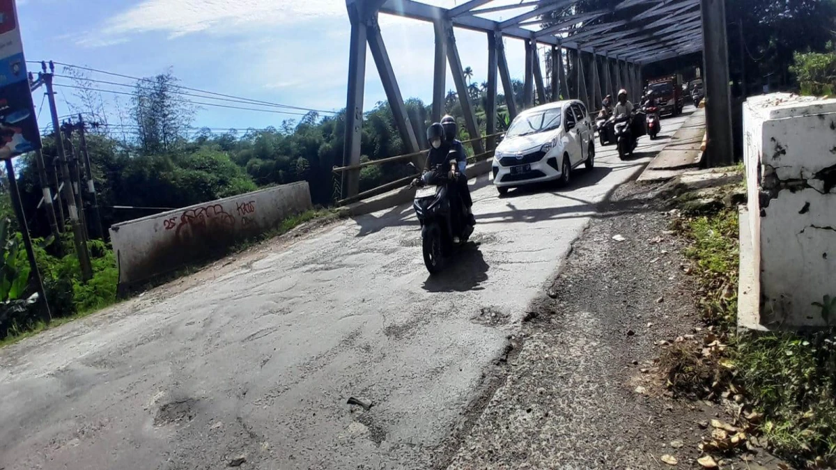 Jalan Rusak Parah di Purwakarta, Pemprov Jabar Diminta Segera Turun Tangan