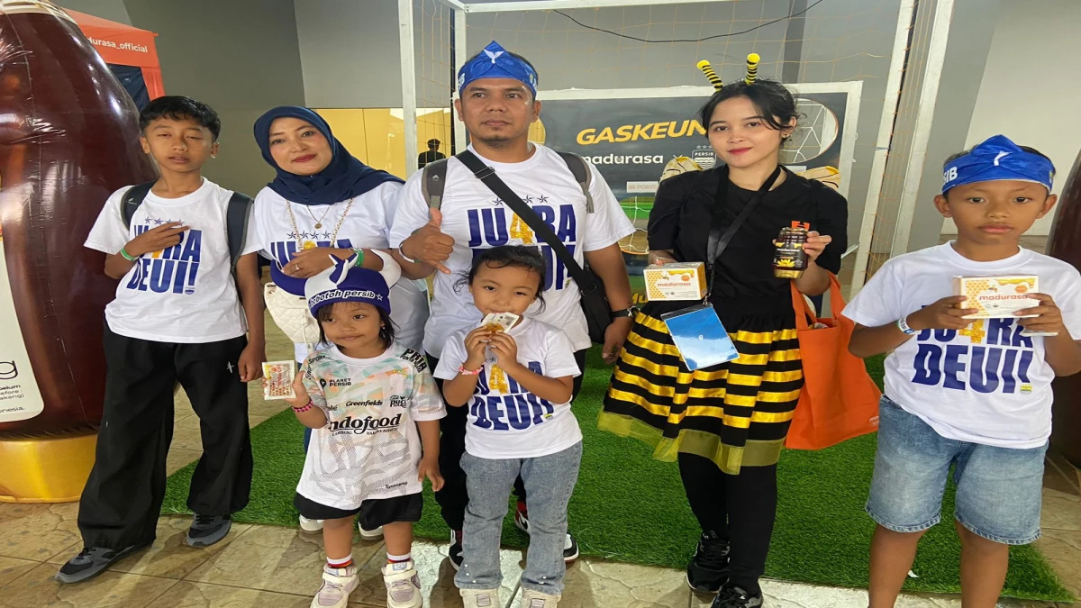 Bandung Take Over: Ratusan Lebah Madurasa Serbu Bandung, Rayakan Hari Lebah Dunia & Kemenangan Persib