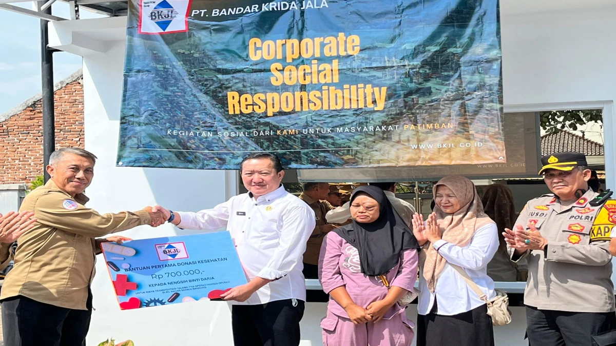PT Bandar Krida Jala Salurkan Bantuan CSR untuk Pasien Tumor Mata di Subang