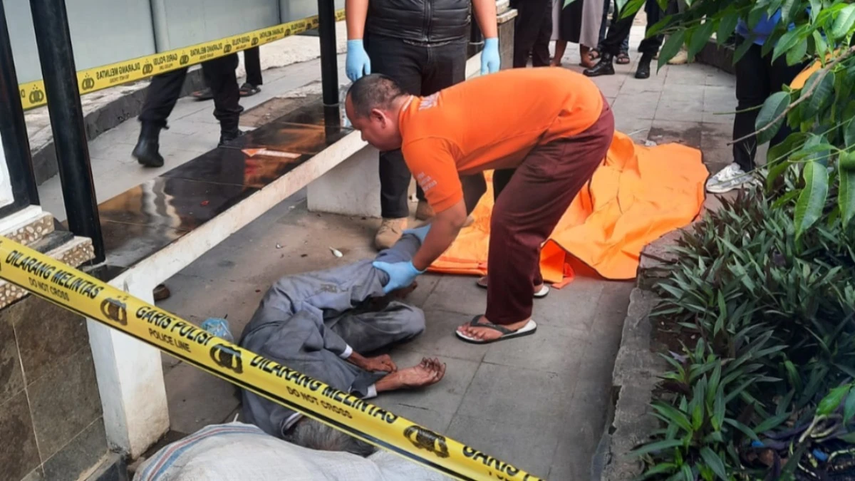 Polisi Evakuasi Dua Jasad Pria di Dua Tempat Berbeda, Satu Tanpa Identitas, Ini Ciri-cirinya