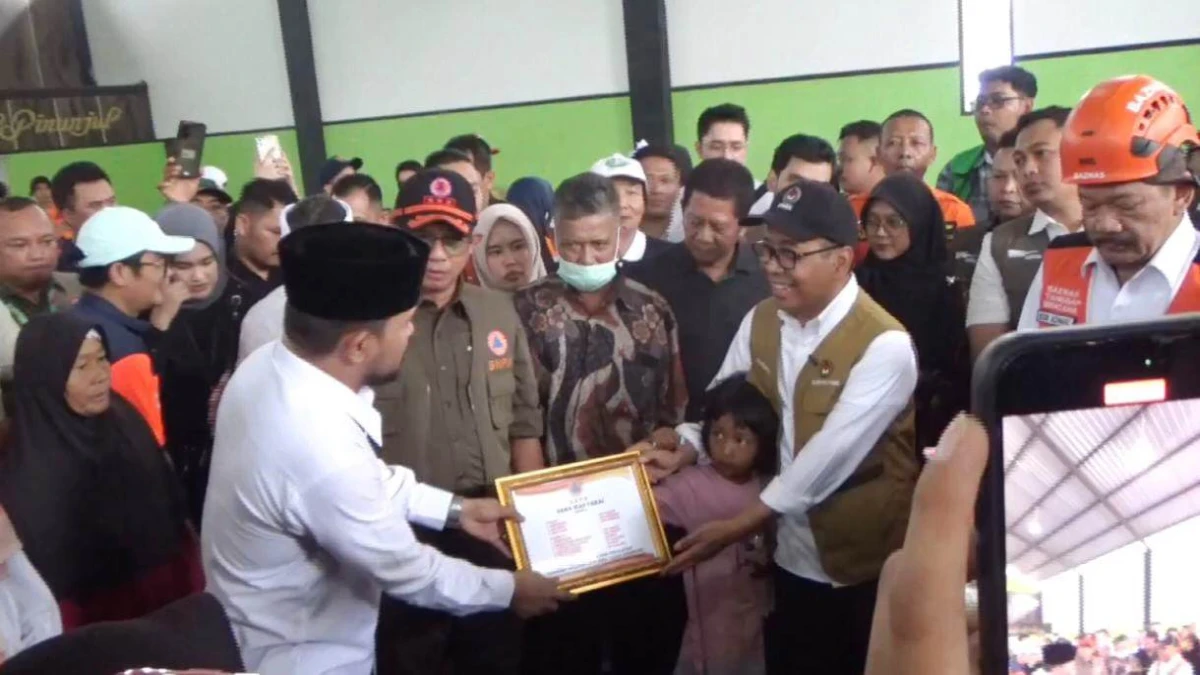 86 KK Terdampak Bencana di Kampung Cigintung Purwakarta Dapat Bantuan Masing-masing Rp10 Juta