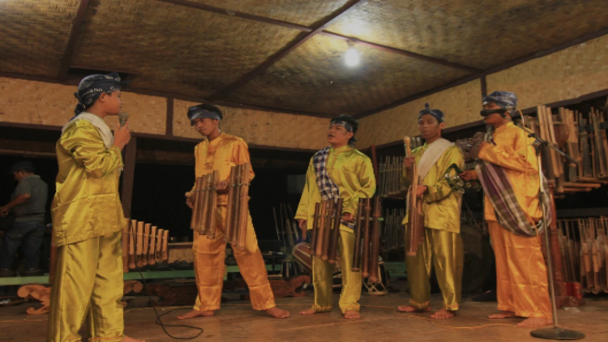 Anak Muda Wajib Tahu! Kesenian Calung Subang Ternyata Sekeren Ini!