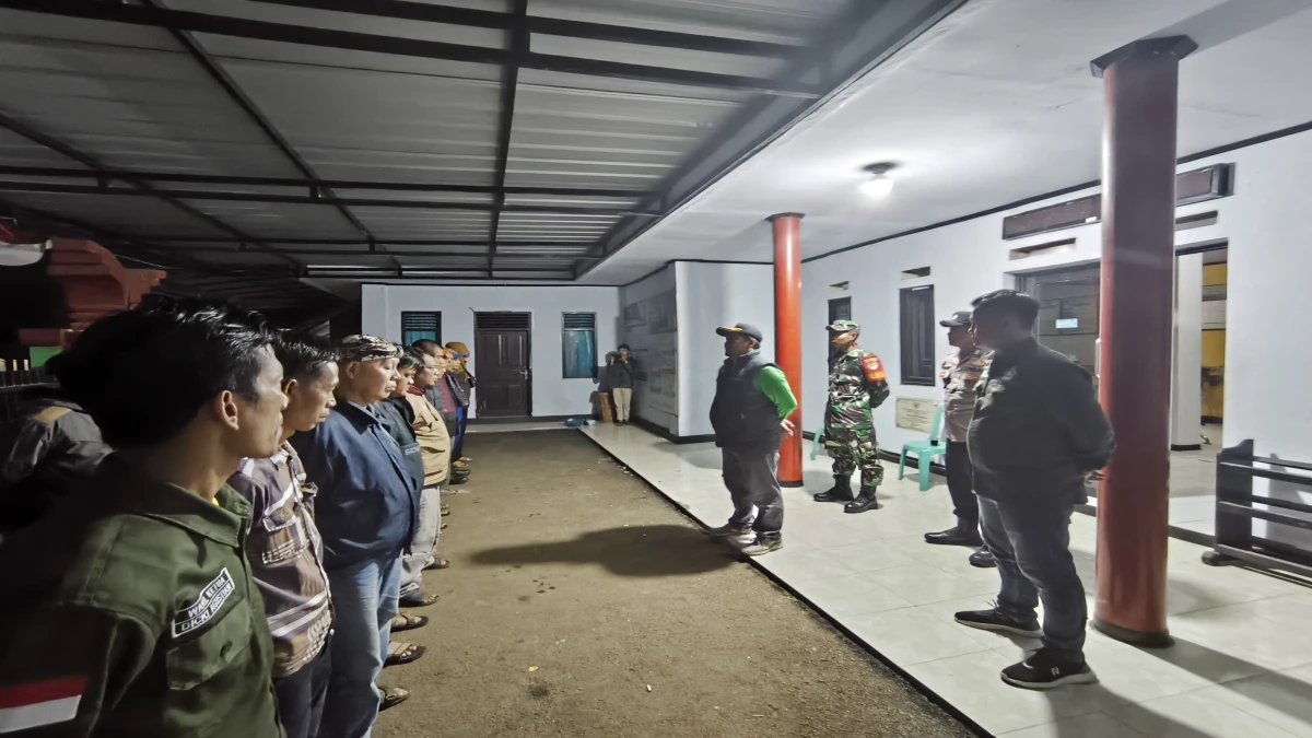 Aparat Gabungan di Kasomalang Konsisten Lakukan Patroli Penertiban Jam Malam Pelajar