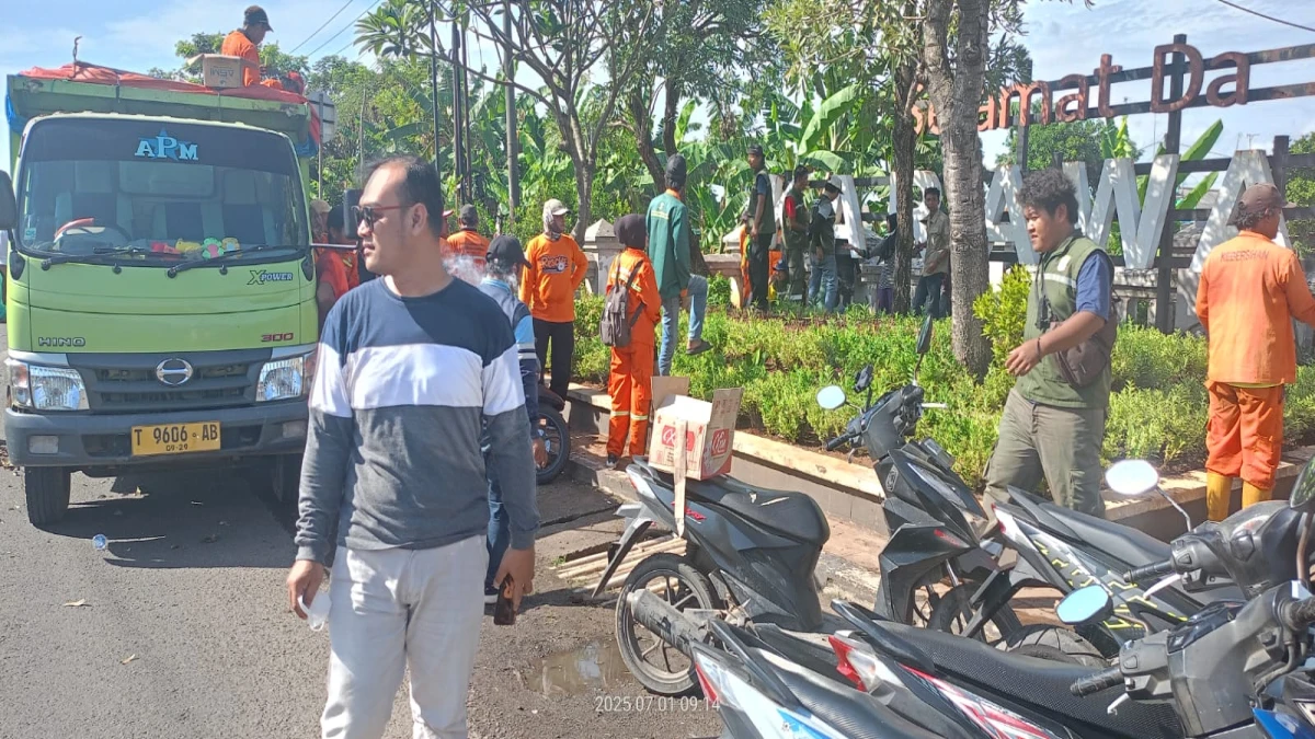 Ketua Karang Taruna Patokbeusi Dukung Aksi Bersih-Bersih Perbatasan Subang-Karawang
