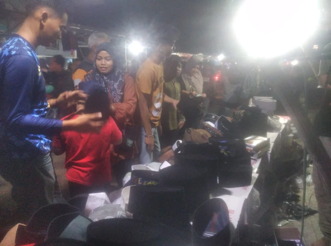Keramaian Pasar Malam Takbiran di Pamanukan